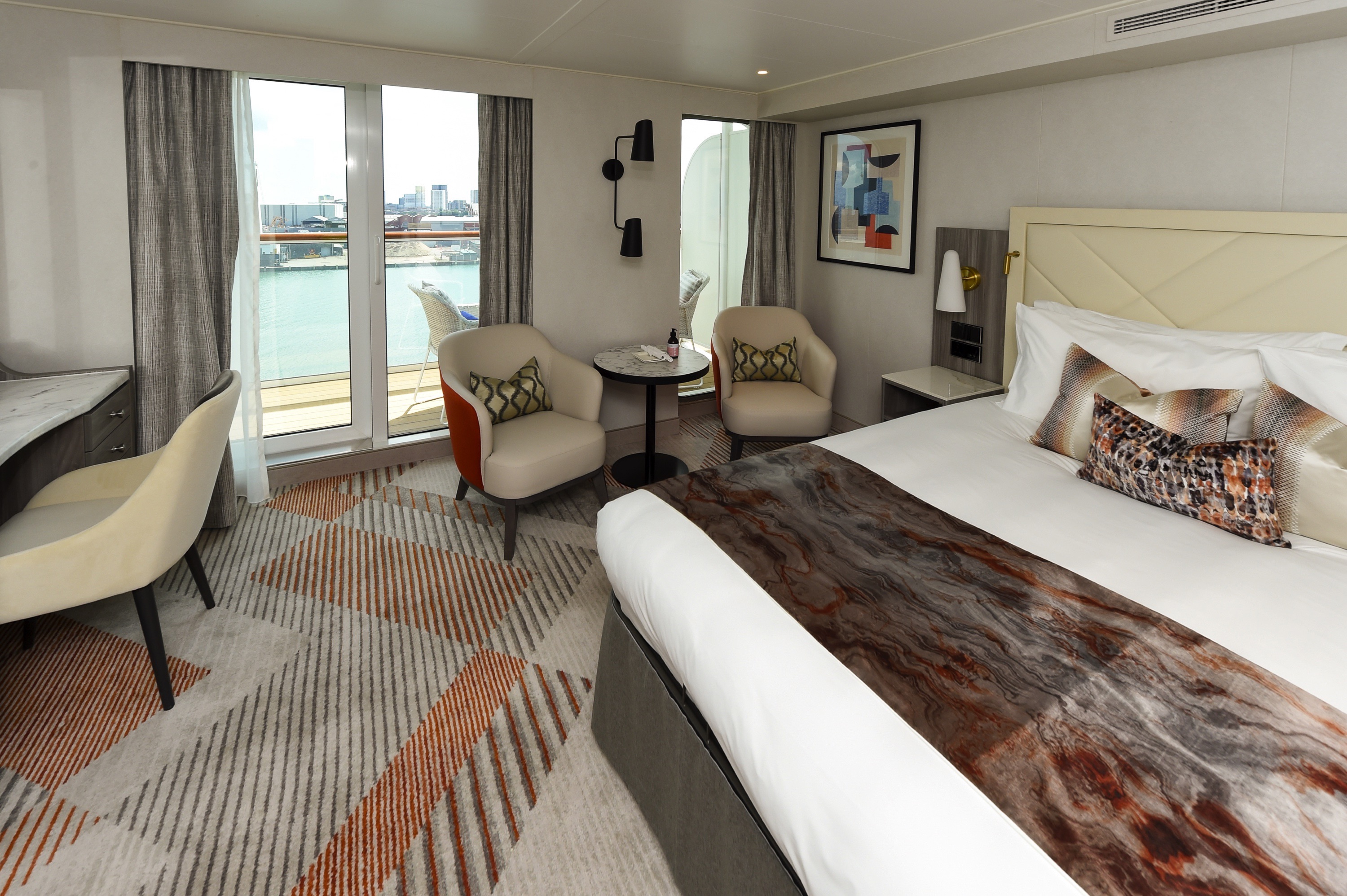 Twin Deluxe with Balcony